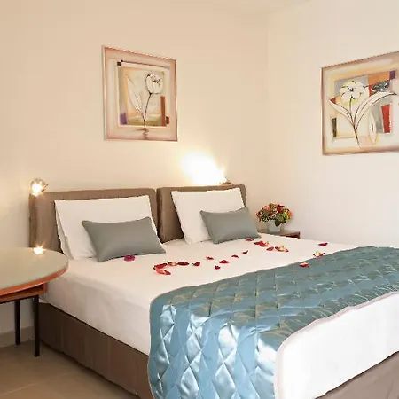 Galaxias Otel