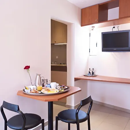 Galaxias Otel 3*