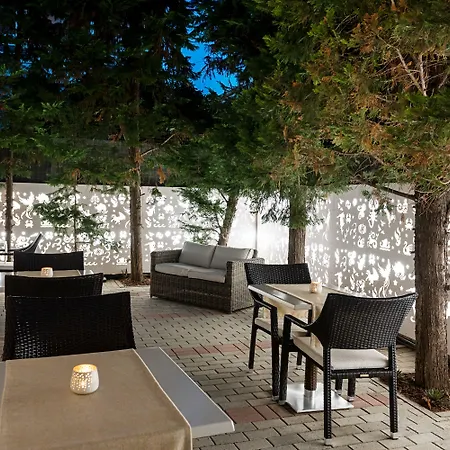 جالاكسيز فندق Rhodes City