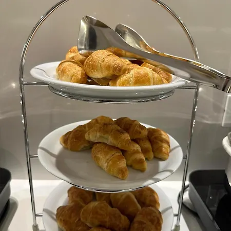 جالاكسيز فندق 3*