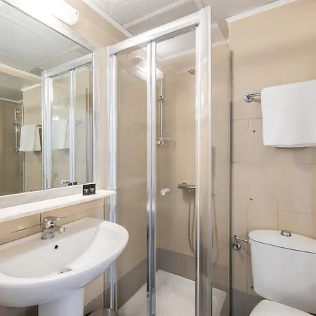 Otel Galaxias 3*