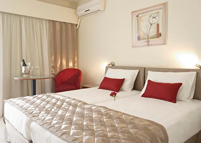 Galaxias מלון 3*