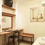Otel Galaxias 3*